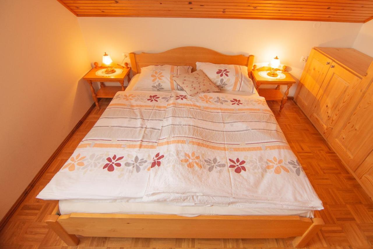 Villa Tourist Farm "Pri Biscu" Bled Exterior foto