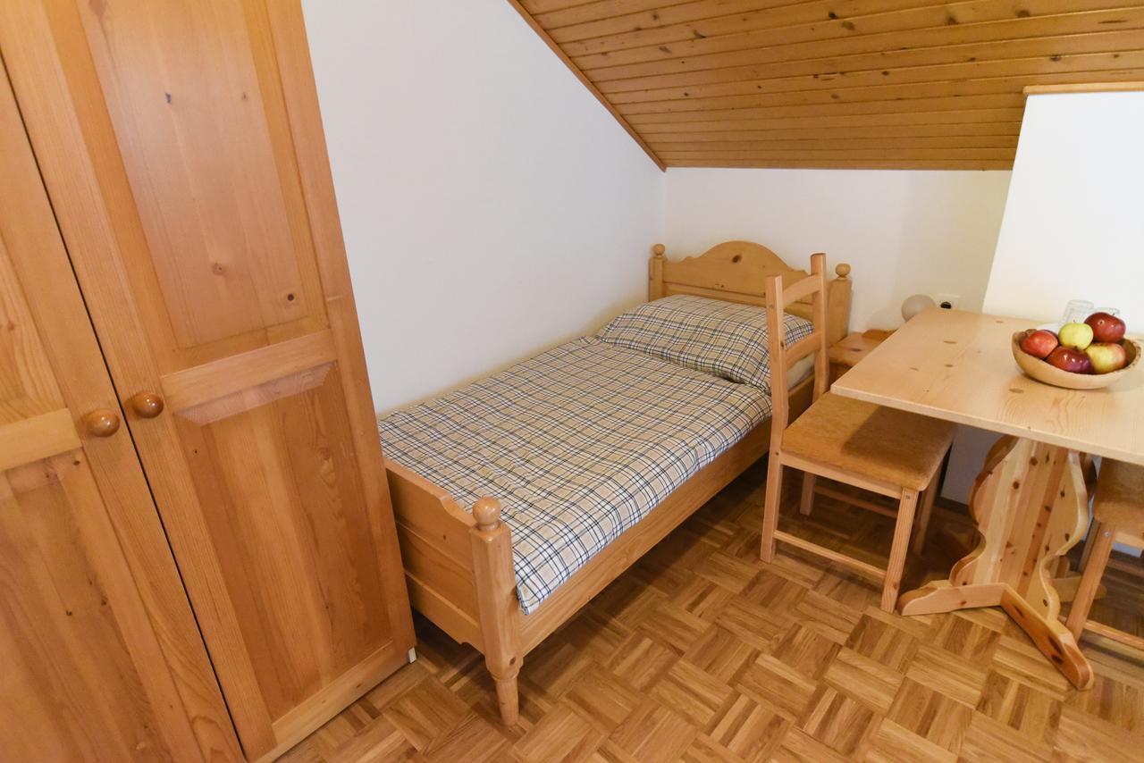 Villa Tourist Farm "Pri Biscu" Bled Habitación foto