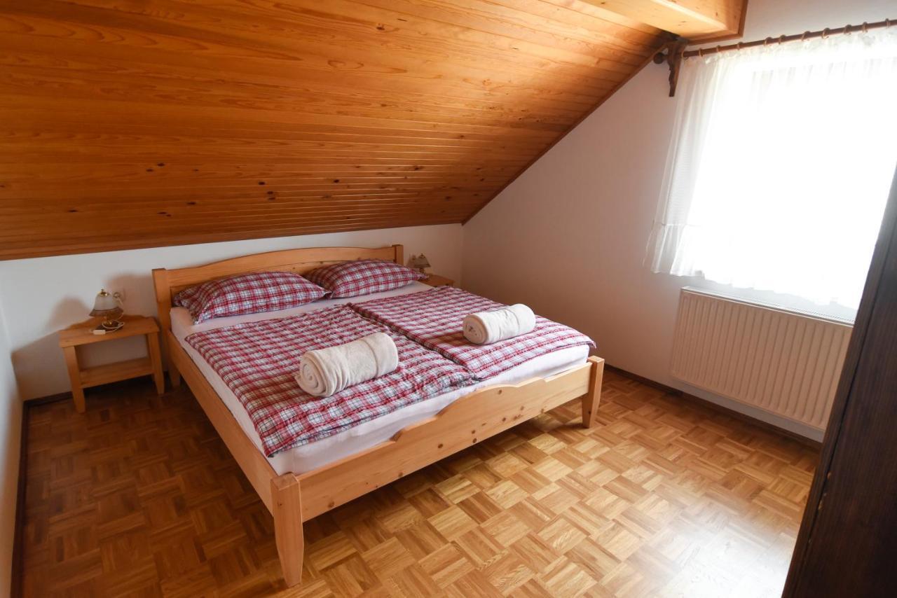 Villa Tourist Farm "Pri Biscu" Bled Habitación foto