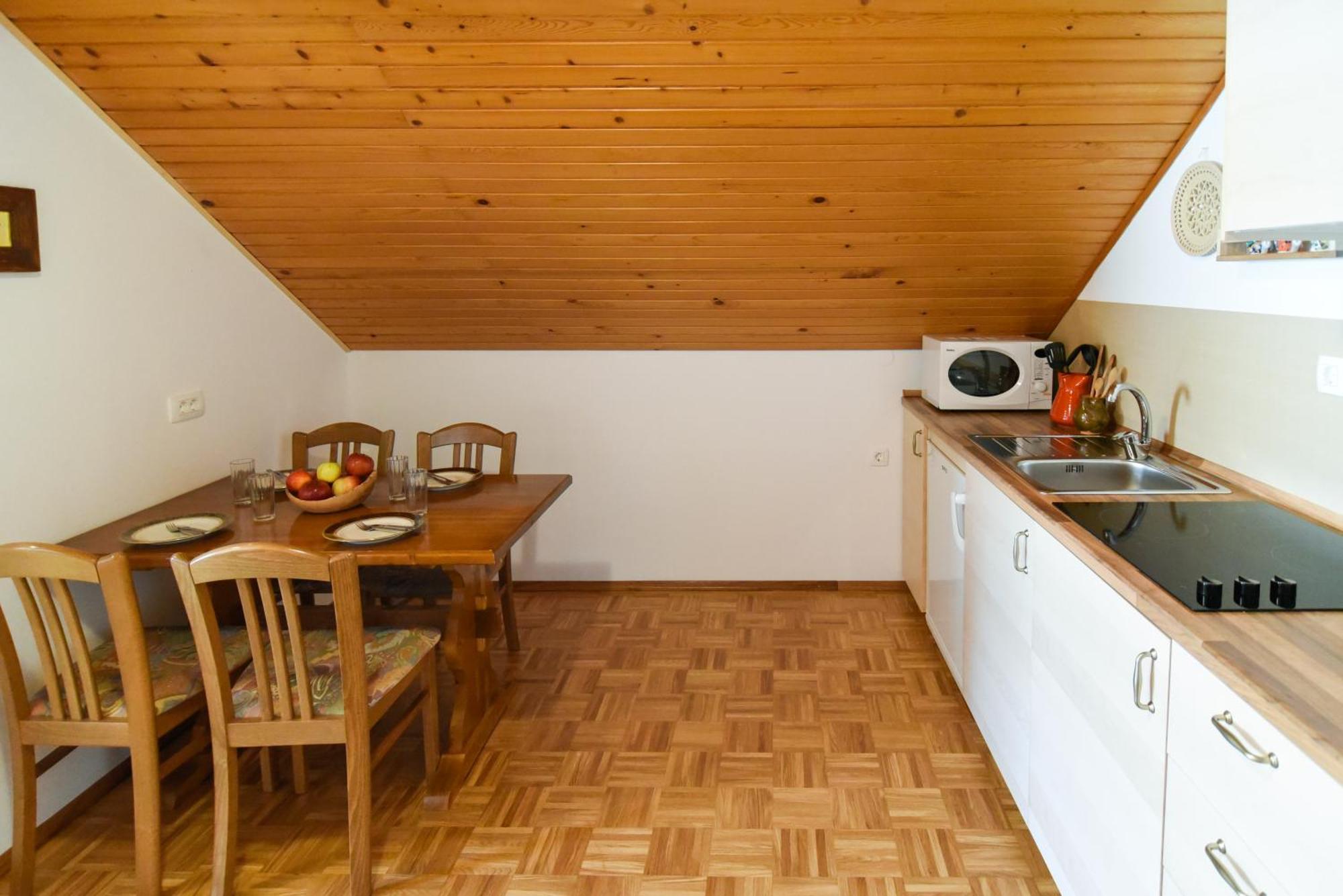Villa Tourist Farm "Pri Biscu" Bled Exterior foto